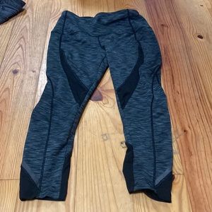 Grey/black striped leggings